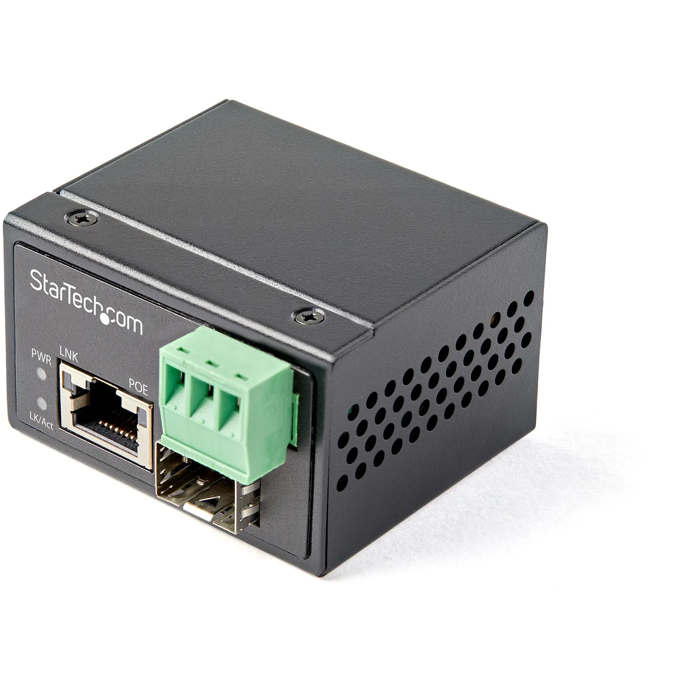 StarTech 30W POE+ FIBER TO ETHERNET/MEDIA CONVERTER